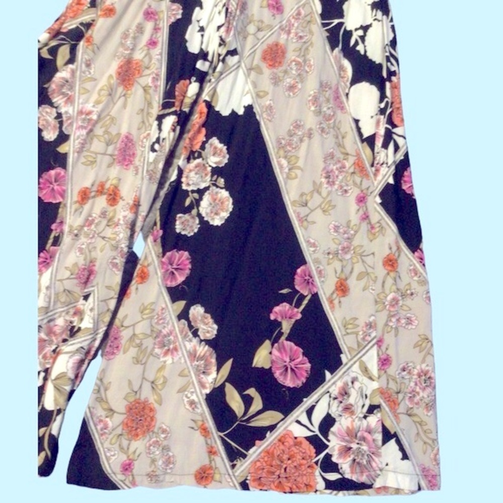 Jaase Black Floral Wide leg Deep V-neck Tie Waist Jumpsuit - Picture 9 of 16